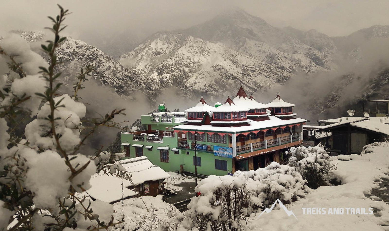 Kedarkantha Trek ( Delhi | Dehradun | Sankri )